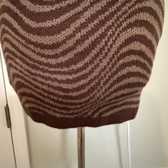 Brown Zebra Pattern Sleeveless Dress - Picture 8 of 9